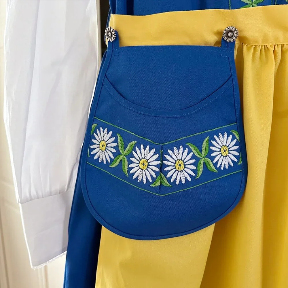 Swedish Folk Dress / Sverigedräkt - Picture 3 of 14